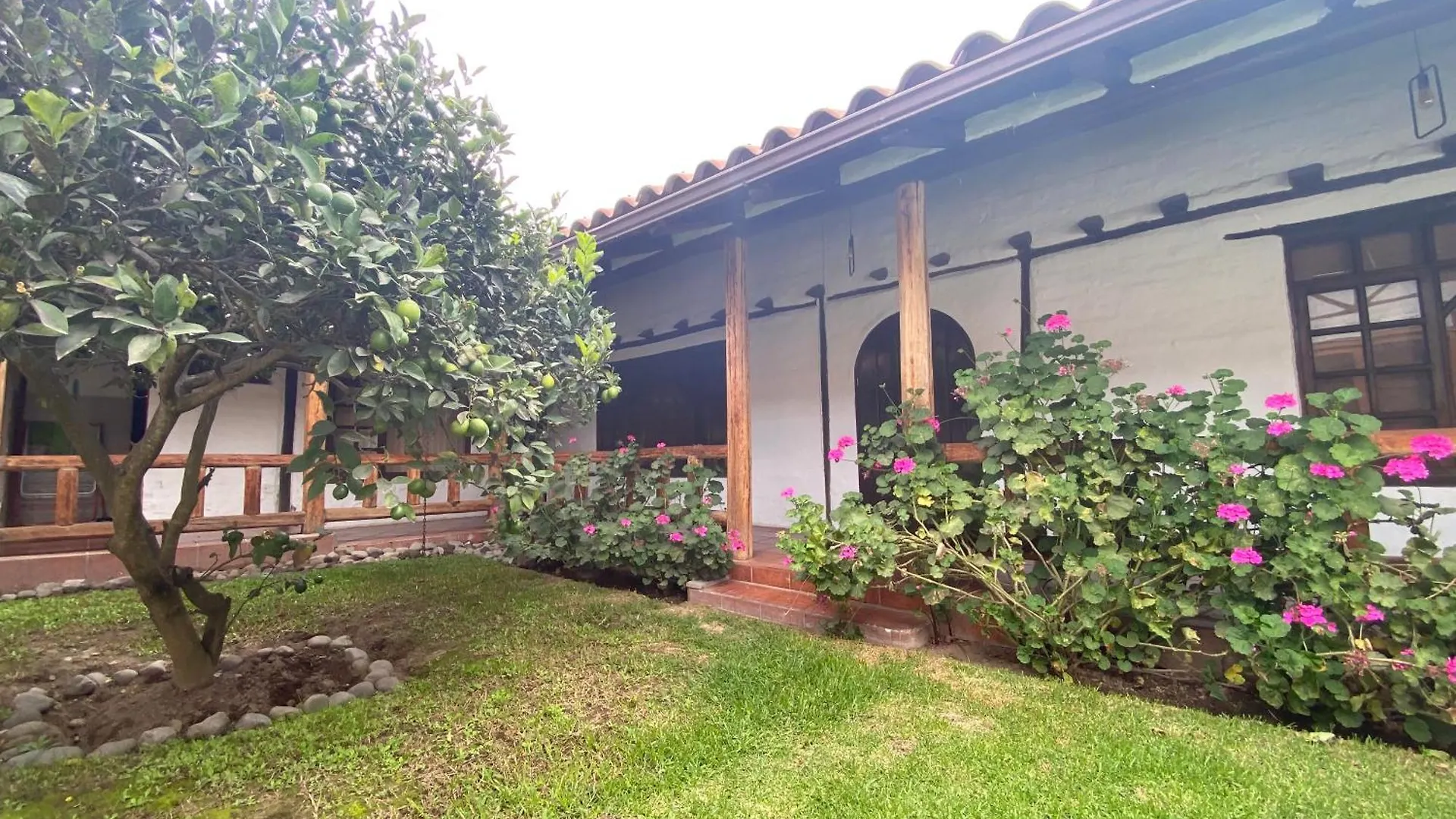 The Bridge To Ecuador Bed & Breakfast Quito Ecuador